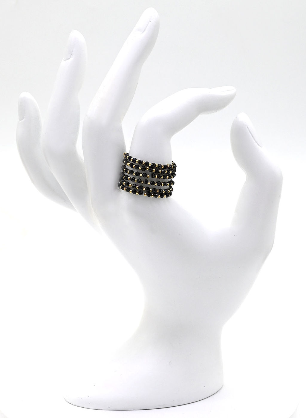 Кольцо на резинке с турмалином шерл шарик 2мм Радуга камня