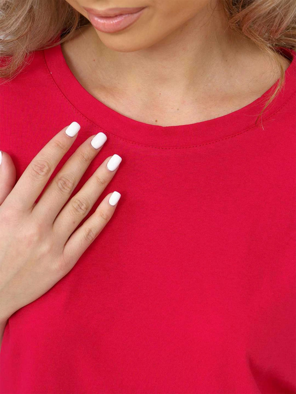 Футболка женская, цвет красный