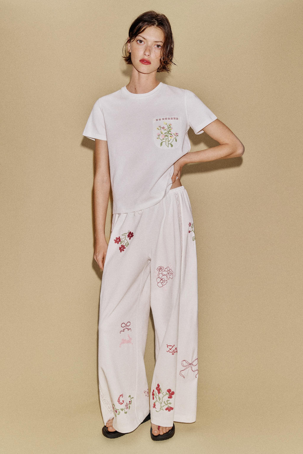 CAMISETA BOLSILLOS BORDADO / Blanco - Zara фото 6