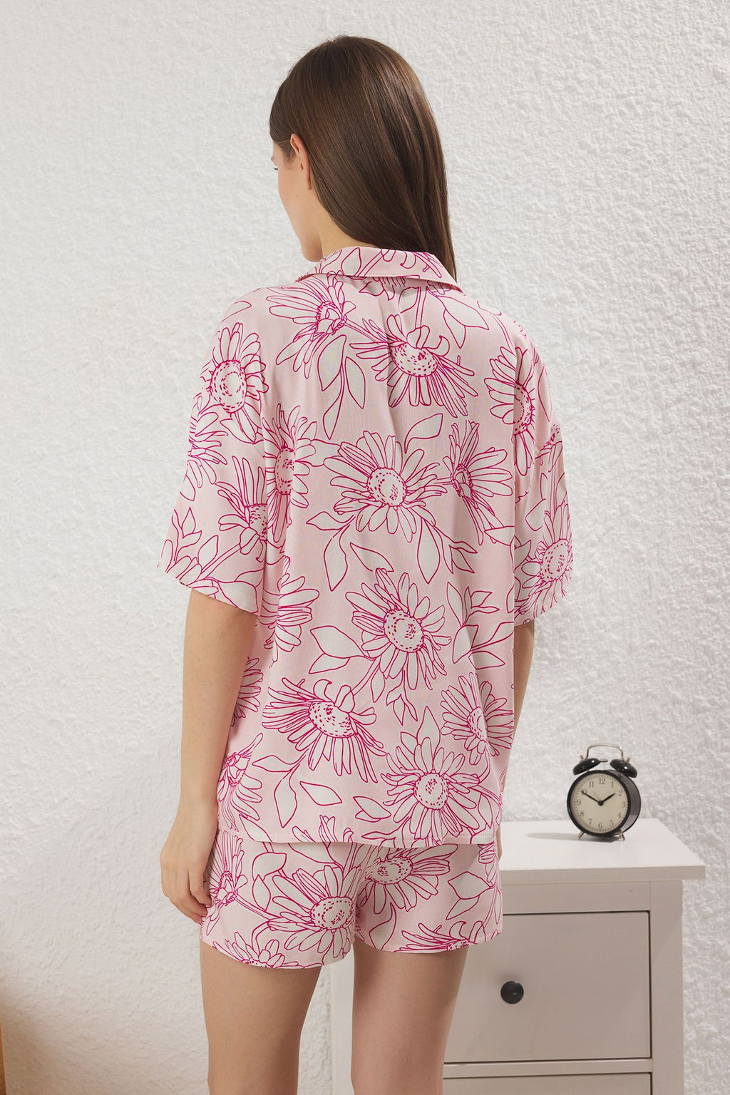 Trendyolmilla Pembe Cicekli Viskon Sortlu Dokuma Pijama Tak?m? THMSS25PT00305  фото 4