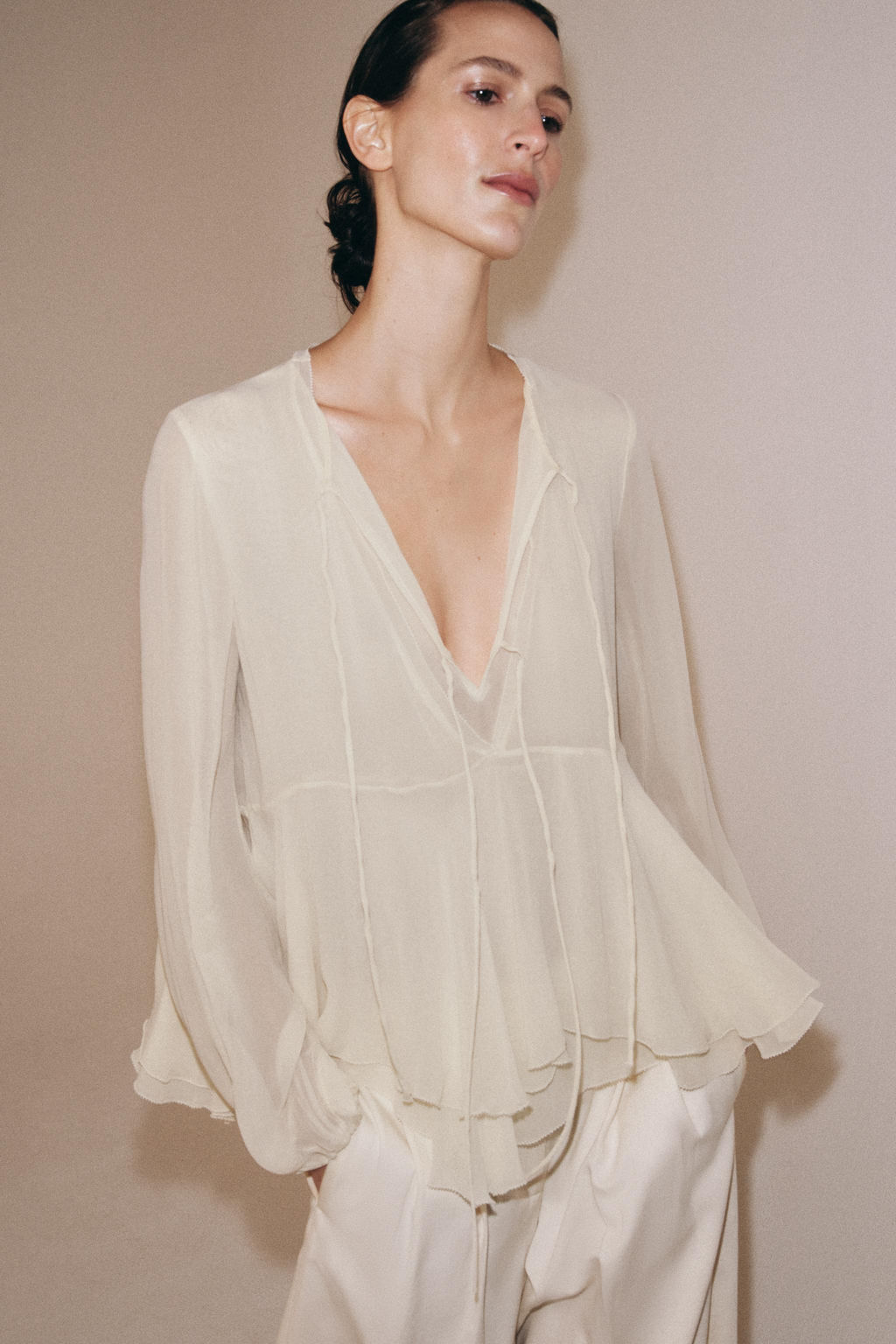 BLUSA VOLANTES ZW COLLECTION / Crudo - Zara фото 11