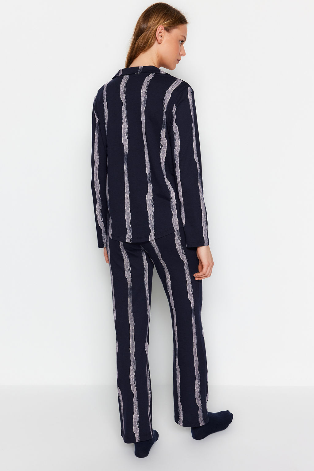 Trendyolmilla Premium Lacivert Pamuklu Cizgili Gomlek-Pantolon Orme Pijama Tak?m? THMAW24PT00213  фото 7