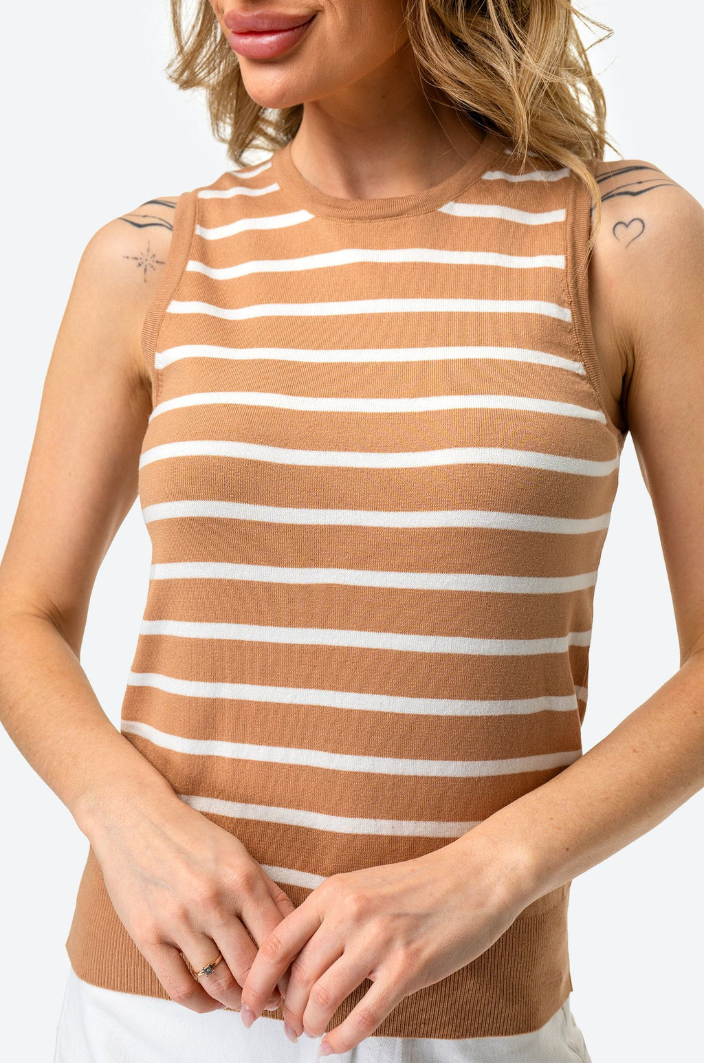 Женский вязаный топ в полоску Happy Fox  фото 26