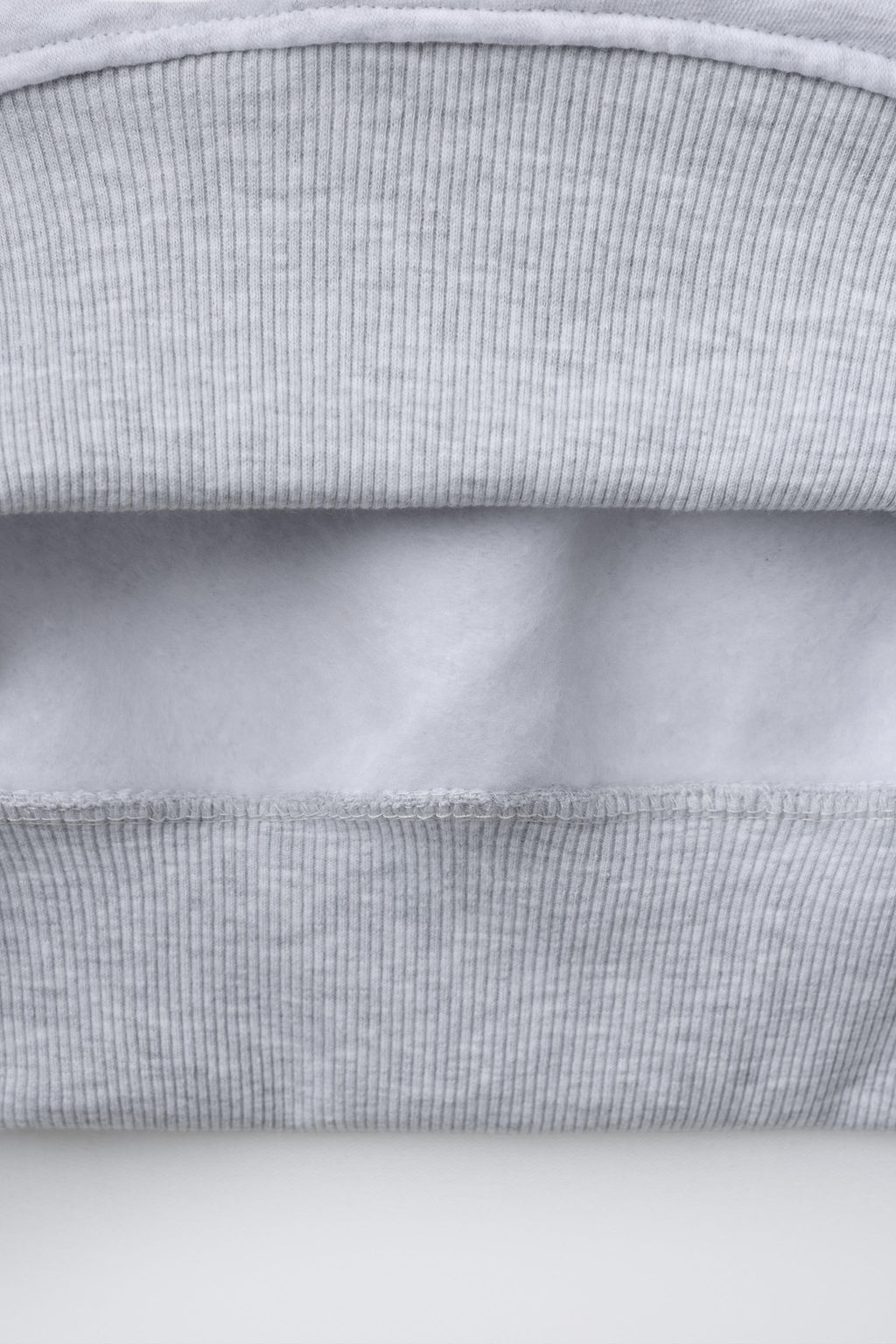 STRANGER THINGS  NETFLIX SWEATSHIRT - Zara фото 4