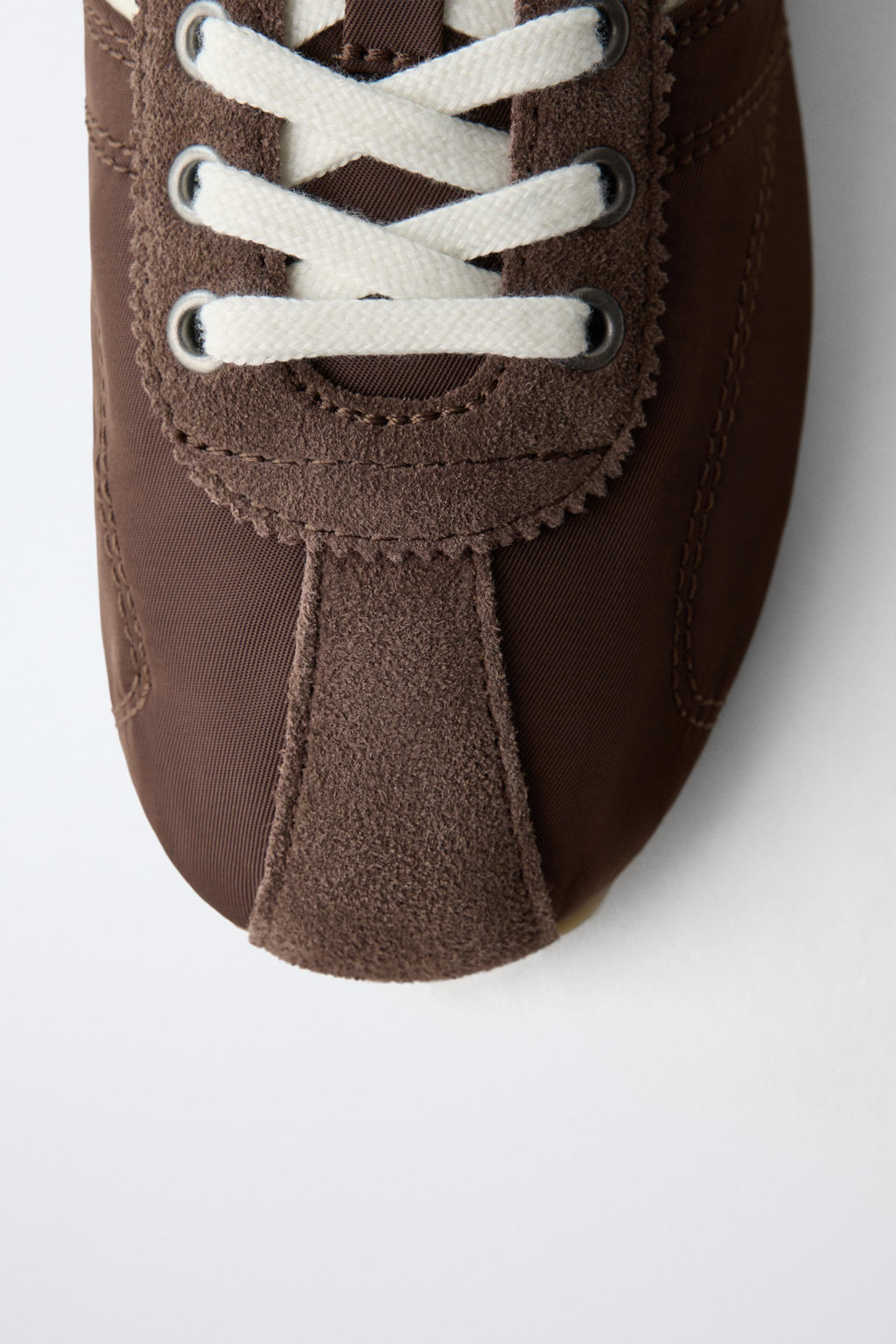 ZAPATILLA DEPORTIVA COMBINADA / Marr?n