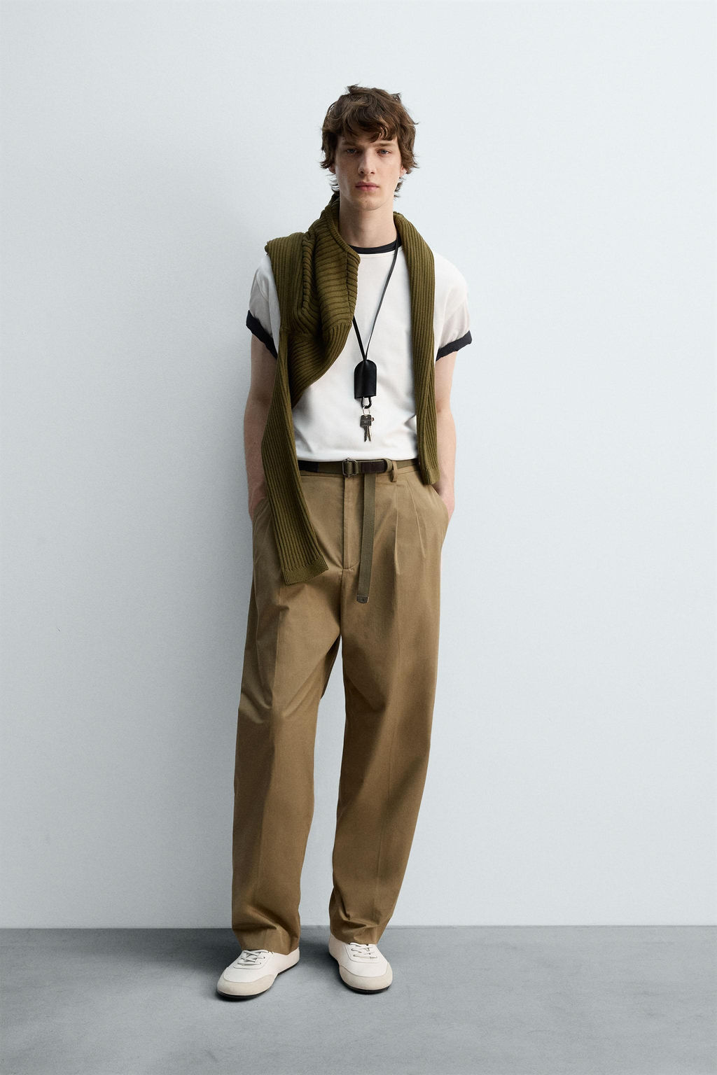 HEAVYWEIGHT RIBBED TRIM T-SHIRT