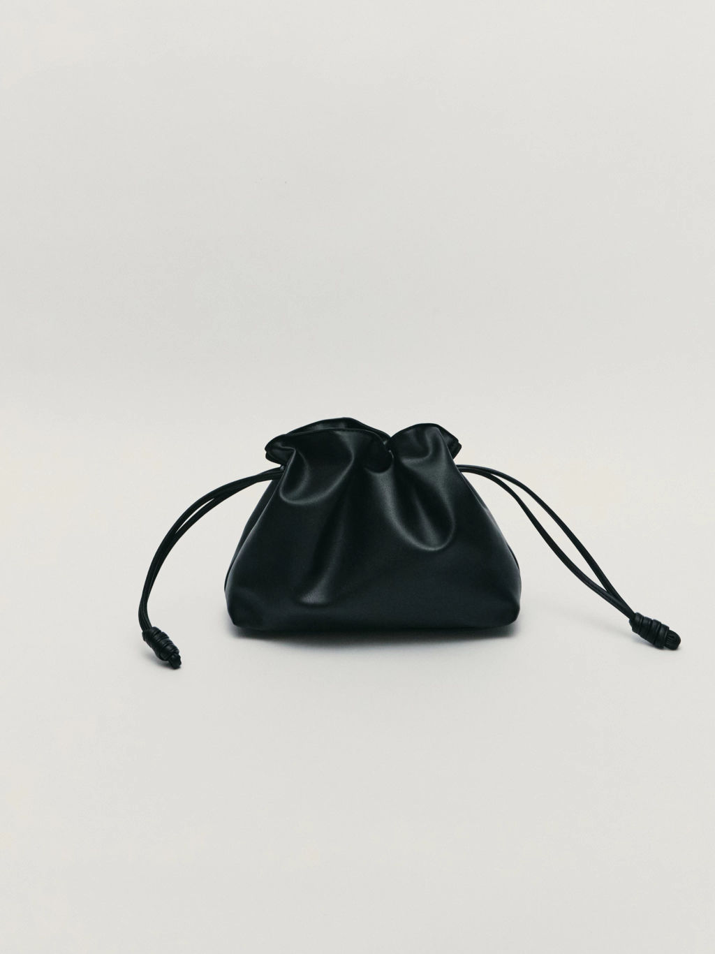 Сумка-мешок из экокожи / Zarina  фото 2