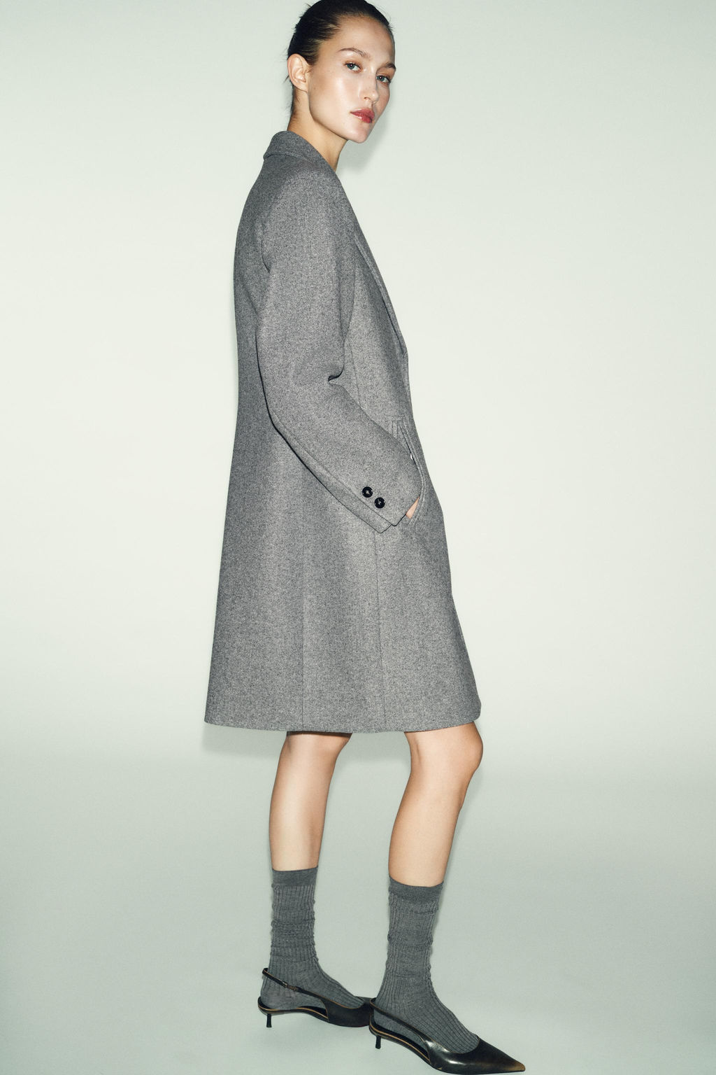 ABRIGO HOMBRERAS SOFT / Gris - Zara фото 4