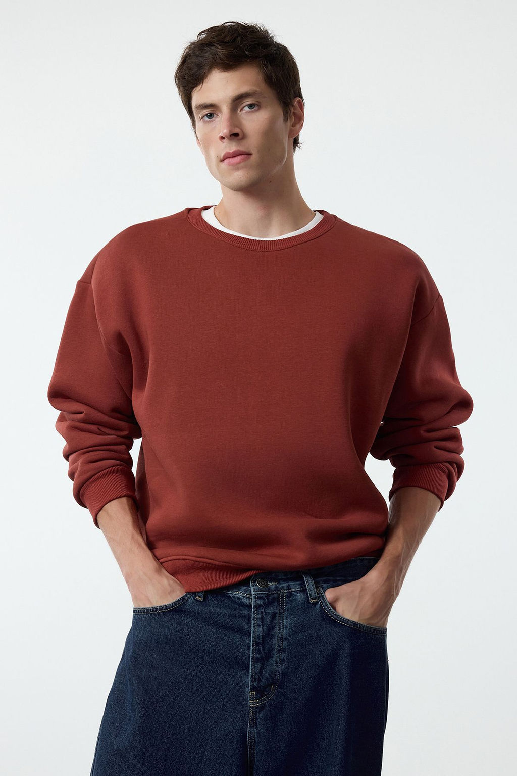 TRENDYOL MAN Siyah Oversize/Genis Kesim Pamuklu Basic Ici Polarl? Kal?n Sweatshirt TMNAW25SW00011 - Trendyolmilla фото 10