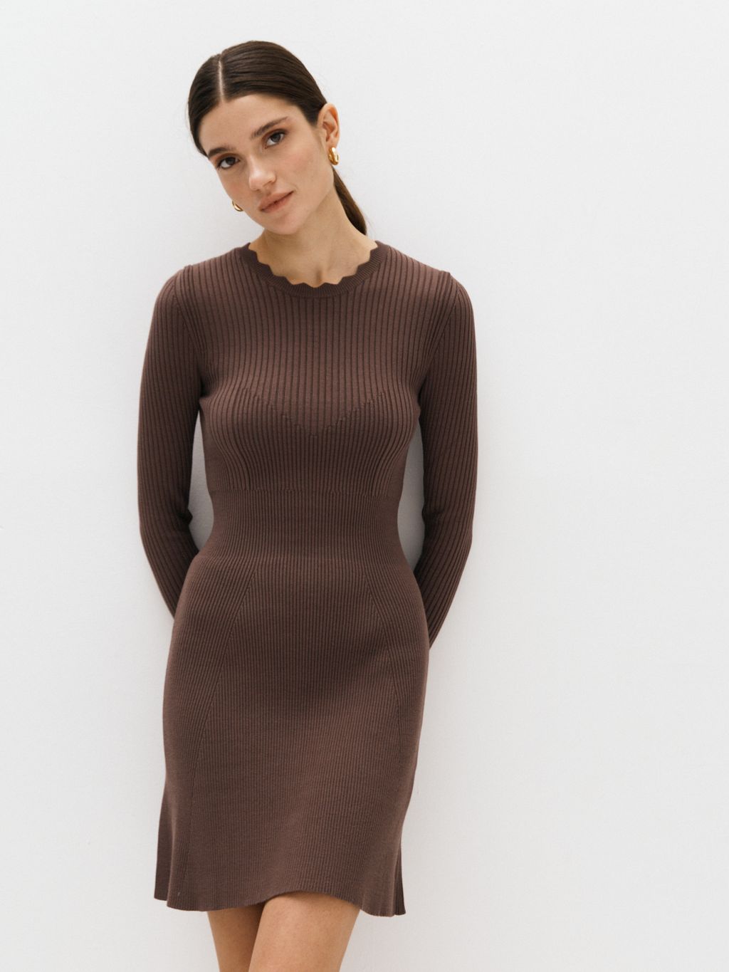 Платье мини в рубчик из вискозы