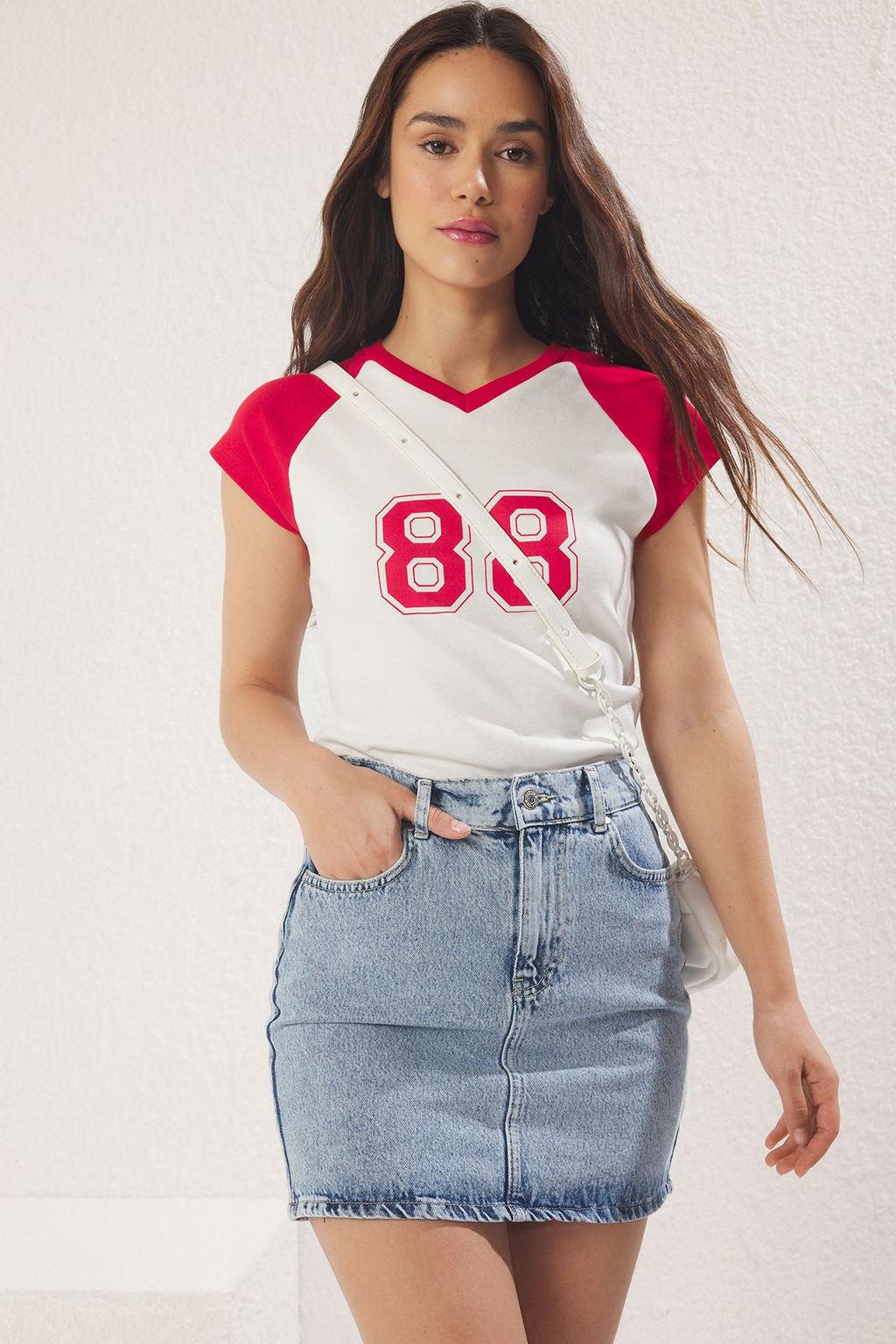 TRENDYOLMILLA Mavi More Sustainable Beli Lastikli Mini Denim Etek TWOSS25ET00134  фото 6