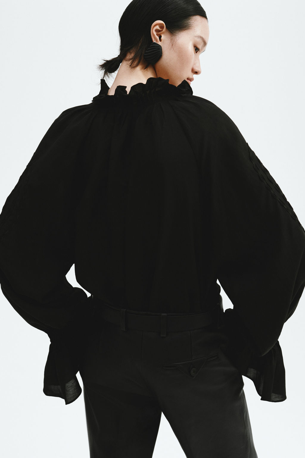 Embroidered linen-blend blouse - H&m фото 3