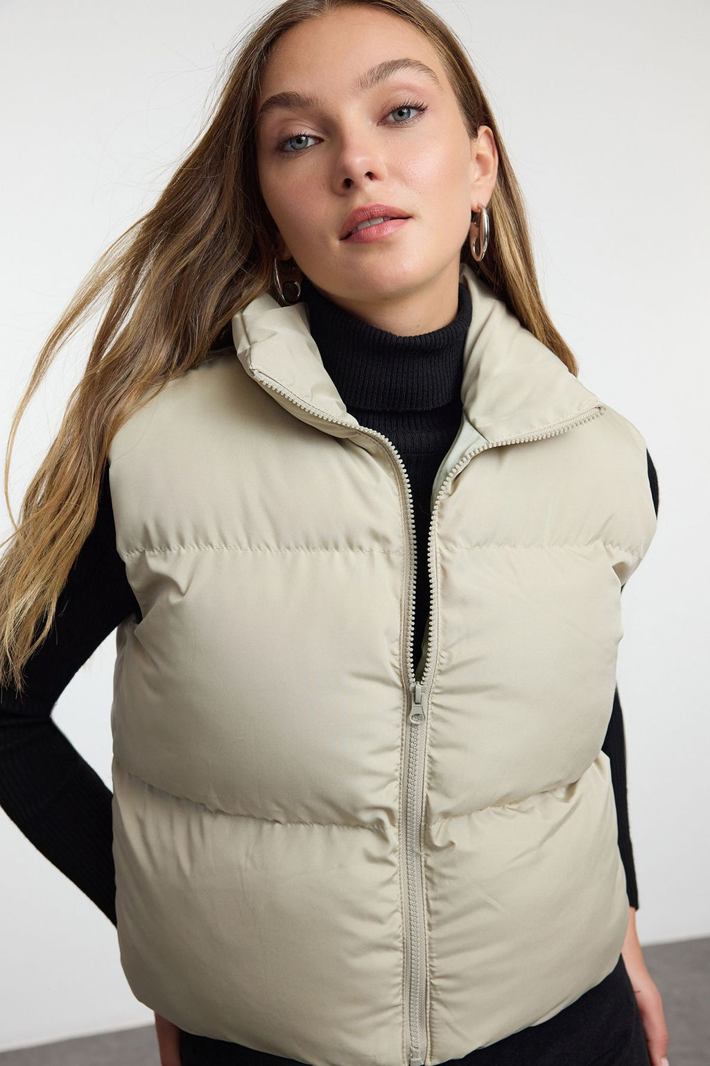 TRENDYOLMILLA Tas Regular Su itici Sisme Yelek TWOAW23YE00059  фото 2