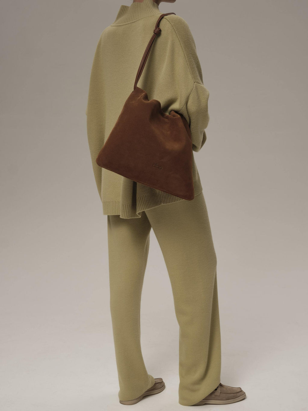 Замшевая сумка Margo DBR 31201 коричневый лист  фото 3