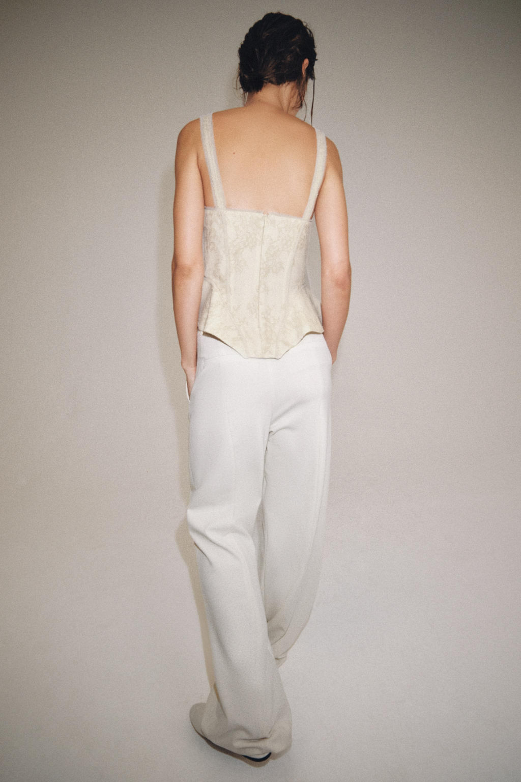 TOP CORSETERO ENCAJE ZW COLLECTION / Crudo