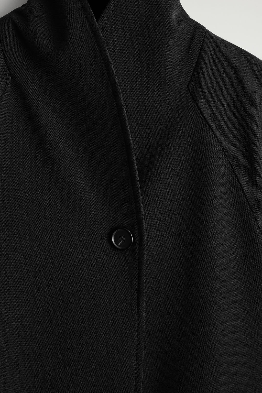 CHAQUETA CON CUELLO CHAL Y CINTUR?N MEZCLA DE LANA