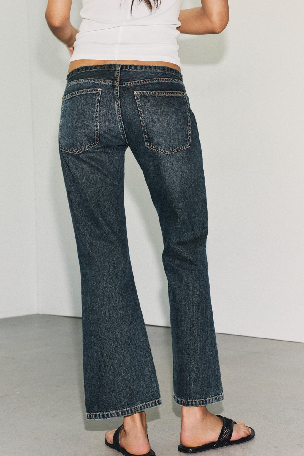 TRF LOW-RISE JEANS - Zara фото 6