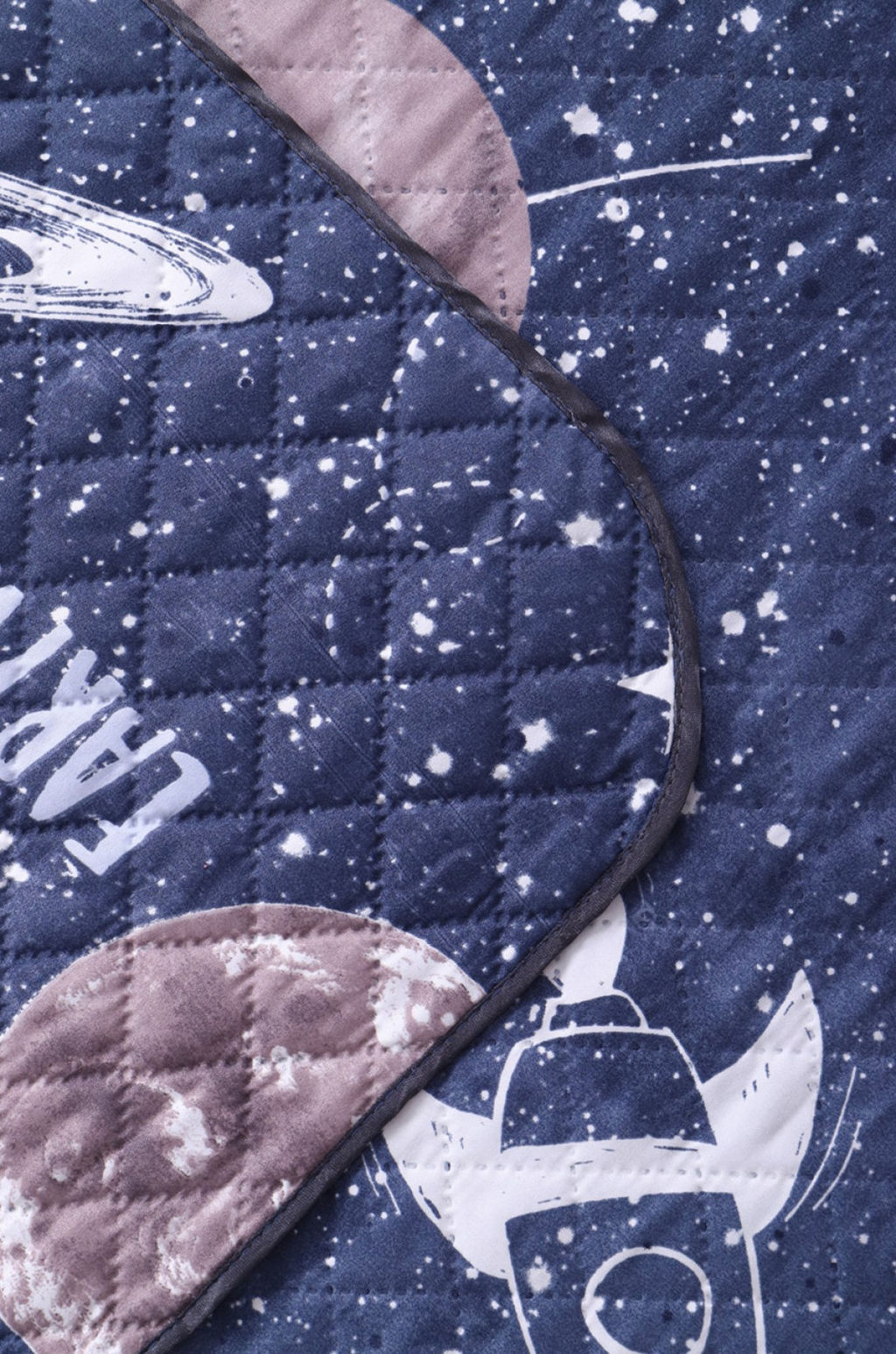 Покрывало-плед двухстороннее стеганое из полиэфирной ткани Полисатин Премиум 240Х212 N-Collection  фото 5