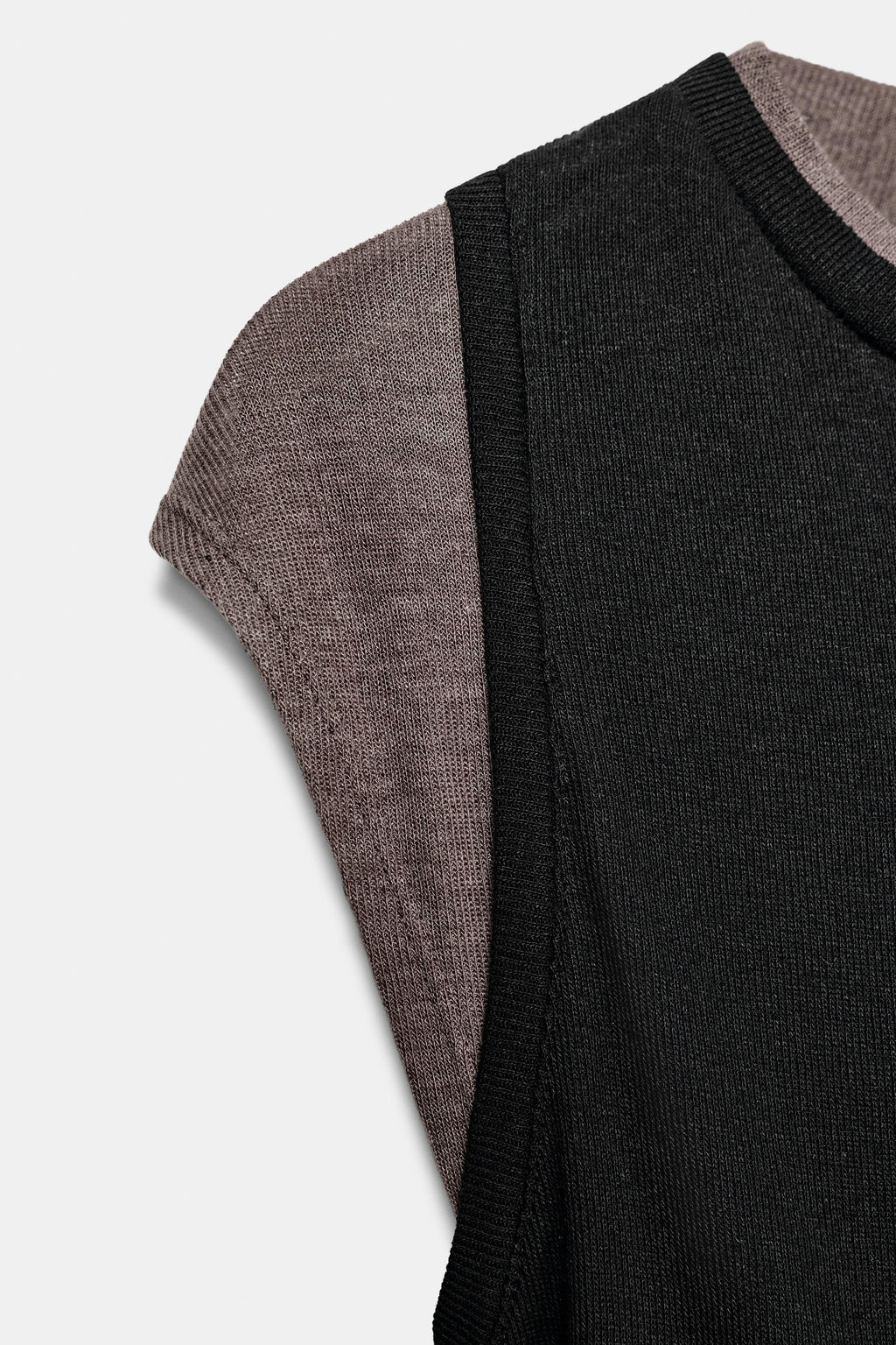DOUBLE CONTRAST EFFECT TOP - Zara фото 9