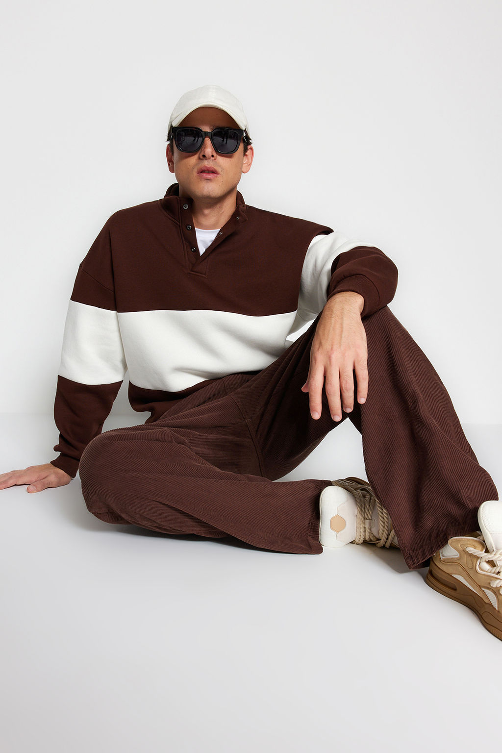 TRENDYOL MAN Siyah Oversize/Genis Kesim C?tc?tl? Renk Ici Polar Pamuklu Sweatshirt TMNAW24SW00160 - Trendyolmilla фото 11