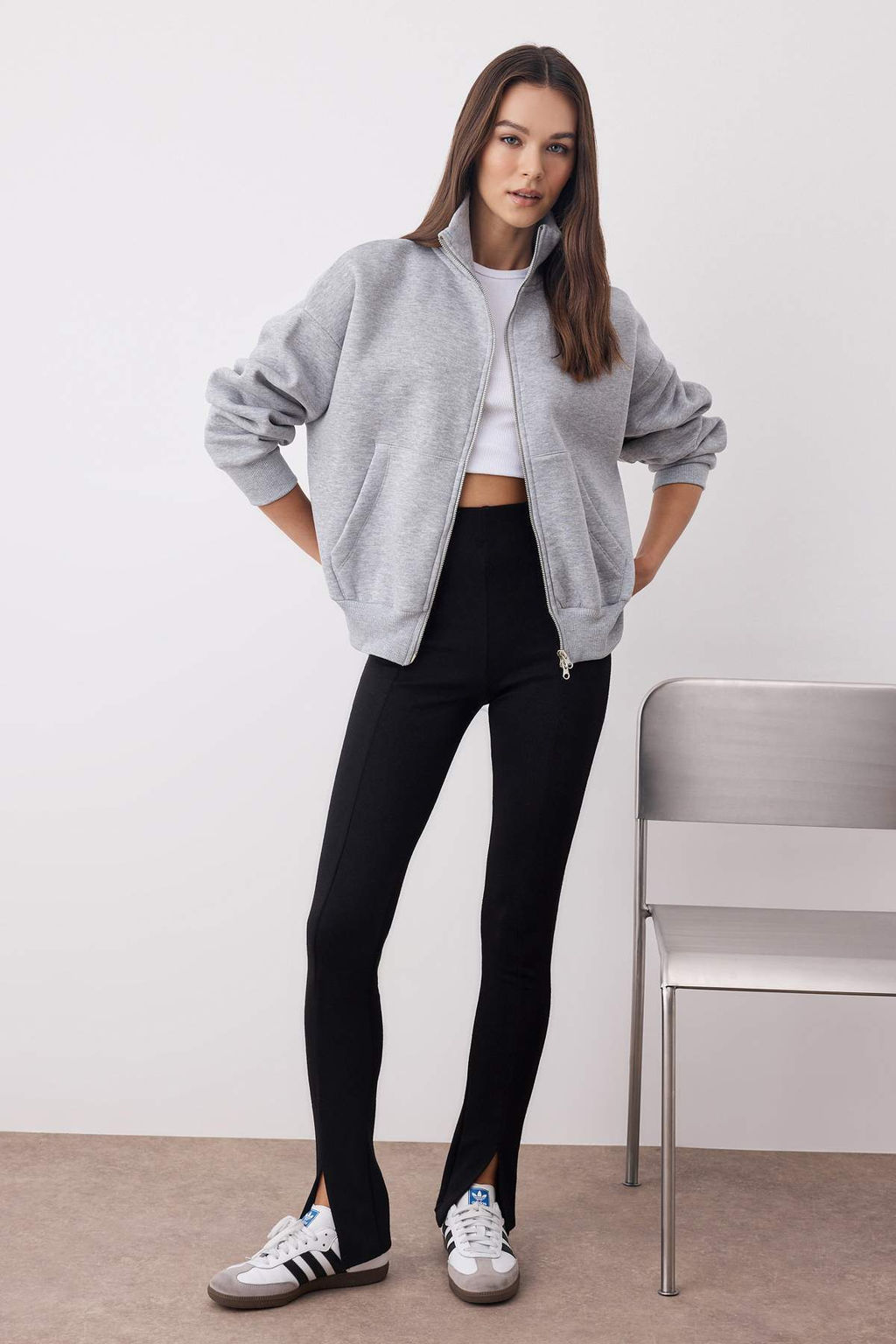 Gri Melanj Oversize/Genis Kal?p Fermuarl? Dik Yaka Kal?n Orme Sweatshirt TWOAW26SW00070