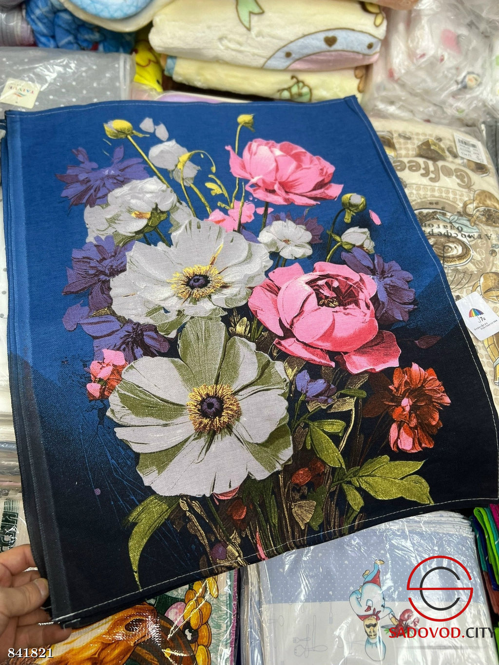 Льняное полотенце с рисунком