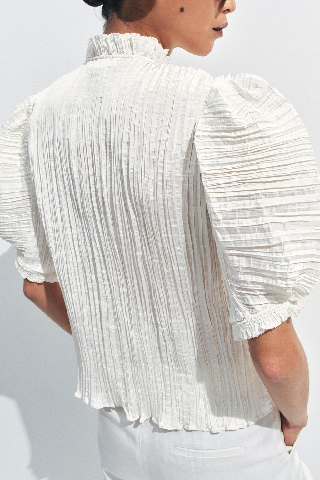 BLUSA PLISADA ZW COLLECTION / Crudo