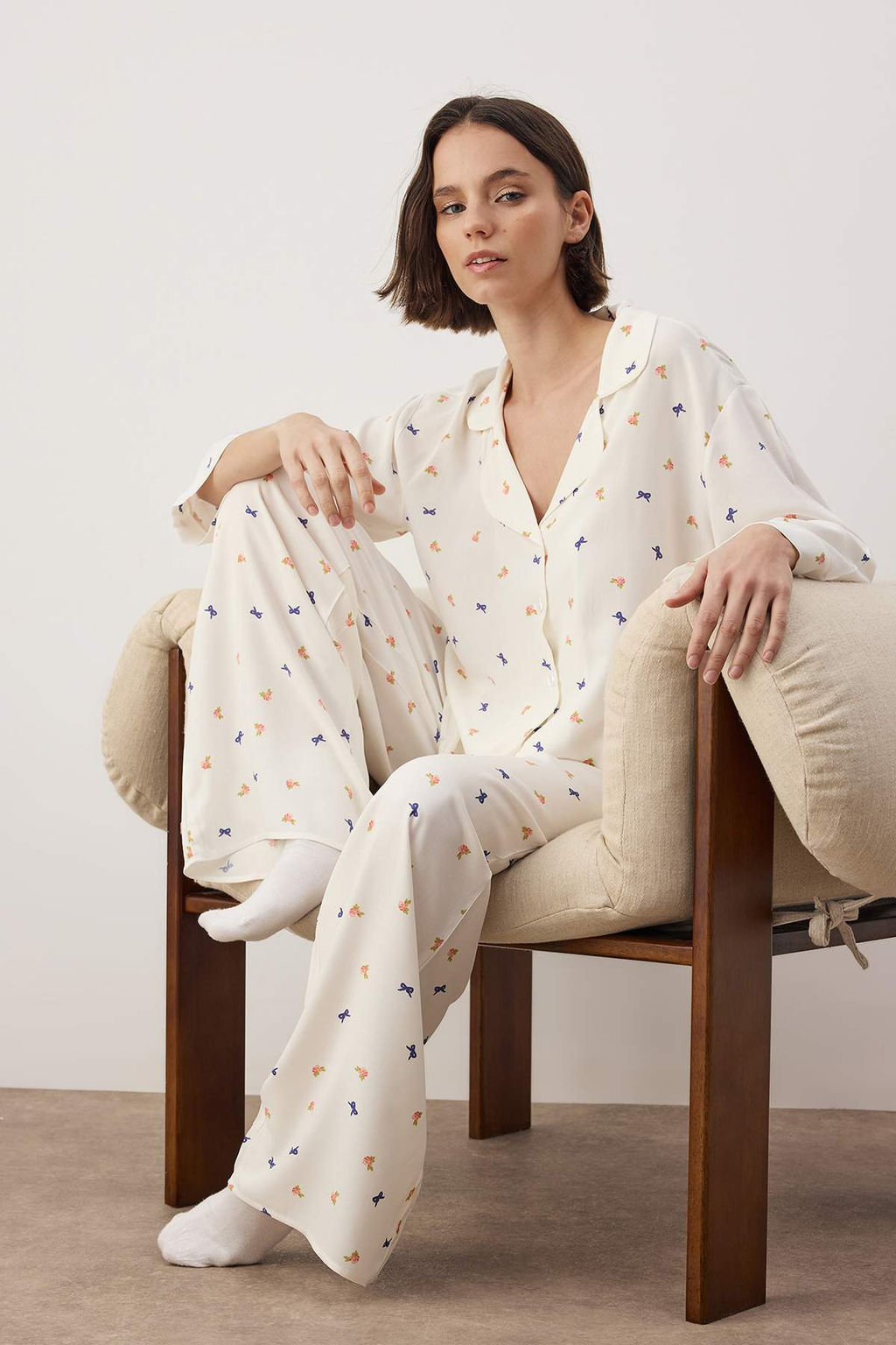 Cok Renkli Kurdele/Fiyonklu ve Cicekli Viskon Dokuma Pijama Tak?m? THMAW26PT00065 - Trendyolmilla фото 9