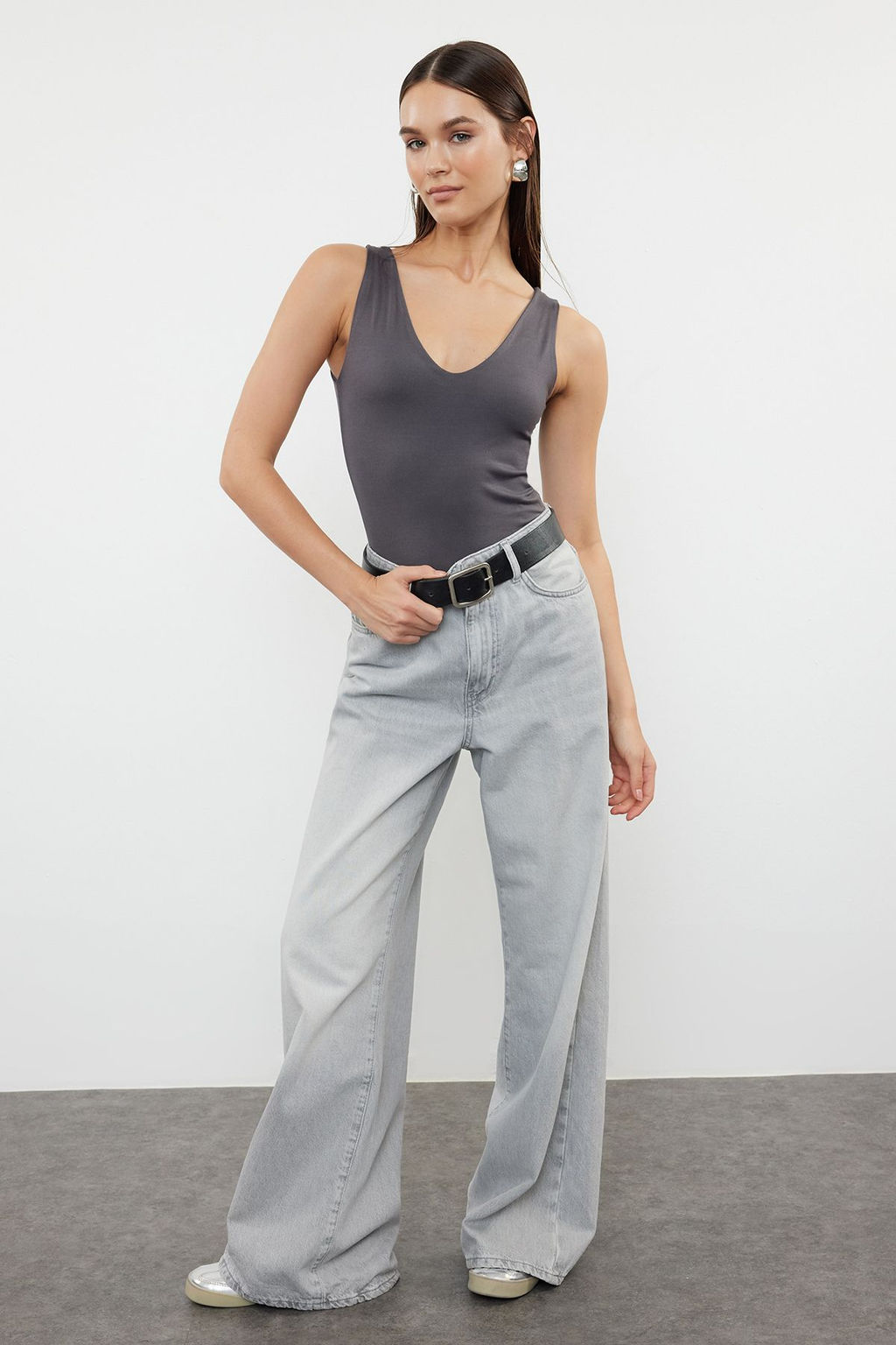 TRENDYOLMILLA Ekru Soft Touch/Yumusak Fitted V Yaka C?tc?tl? Orme Body TWOSS24BD00006  фото 10