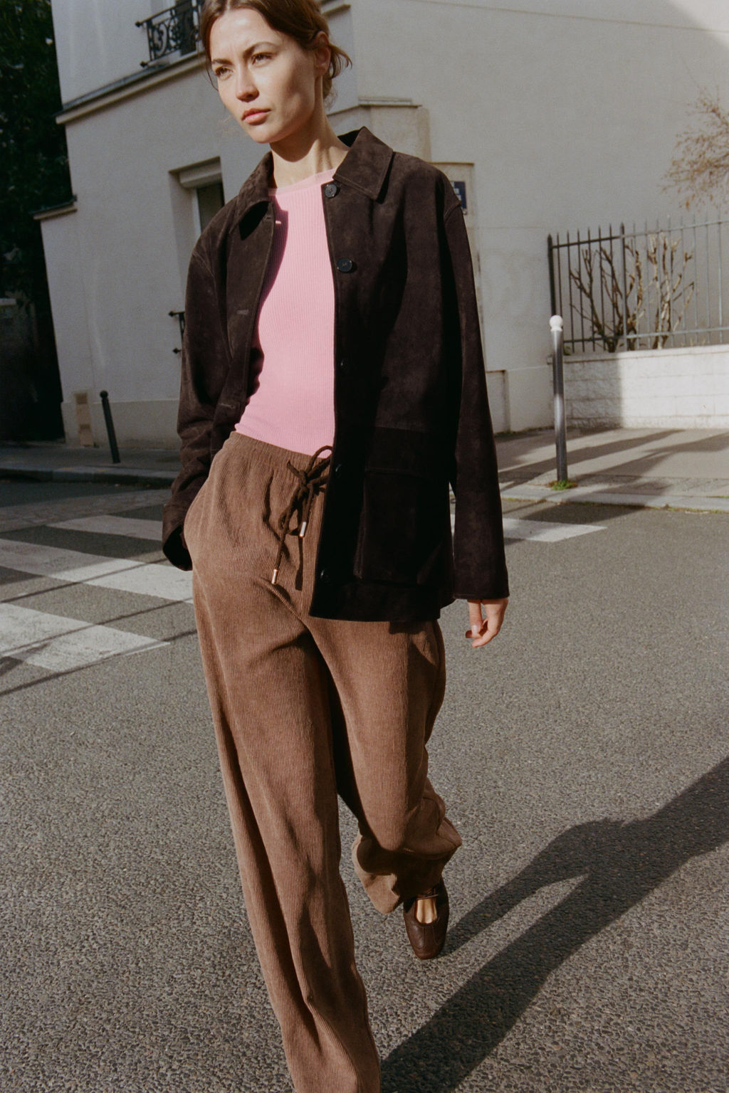 STRAIGHT FIT TROUSERS WITH ELASTICATED WAIST - Zara фото 9