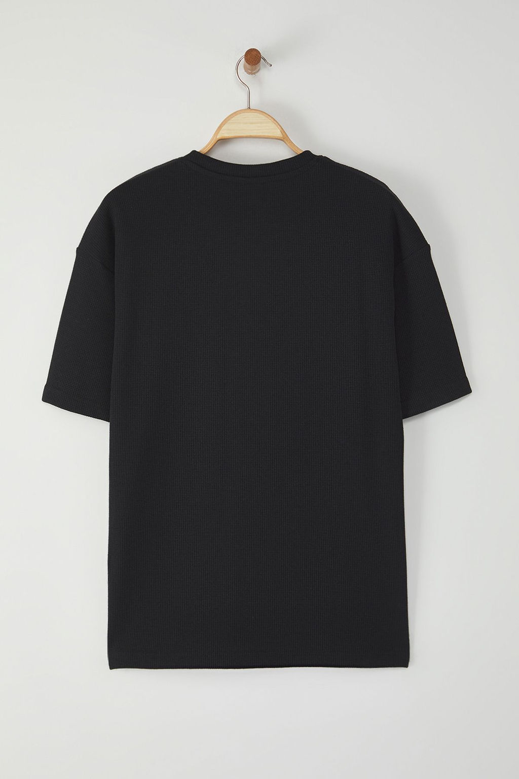 TRENDYOL MAN Siyah Oversize/Genis Kesim Nak?sl? Dokulu T-Shirt TMNSS25TS00129 - Trendyolmilla фото 3