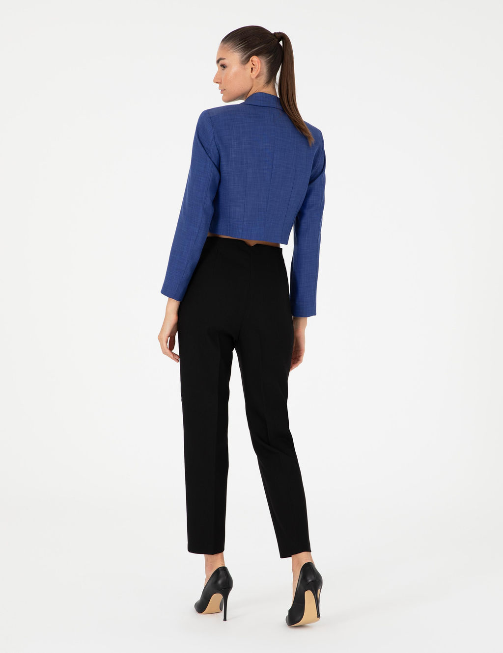 Брюки Carrot Fit черные