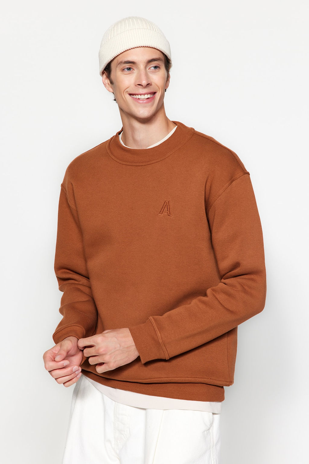 TRENDYOL MAN Antrasit Oversize/Genis Kesim Yar?m Bal?kc? Yaka Harf Nak?sl? Sweatshirt Ici Polarl? TMNAW24SW00046 - Trendyolmilla фото 14