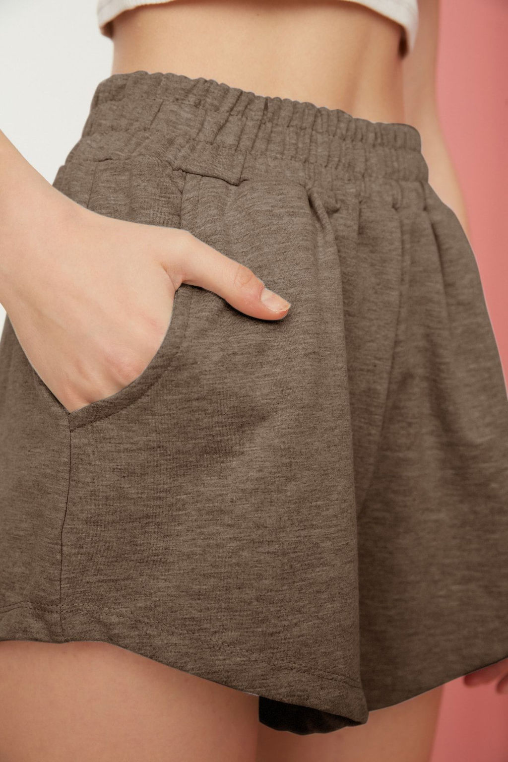 TRENDYOLMILLA Siyah Regular/Normal Kal?p Yuksek Bel K?sa Esnek Orme Sort TWOSS21SR0086 фото 9