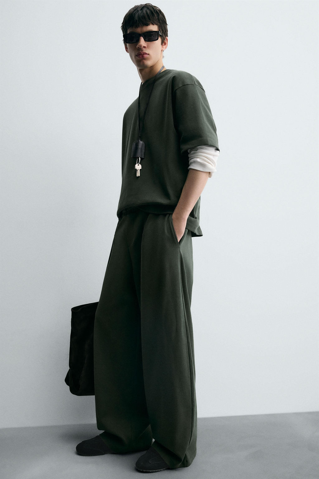 WIDE-LEG PLEATED JOGGER TROUSERS - Zara фото 5