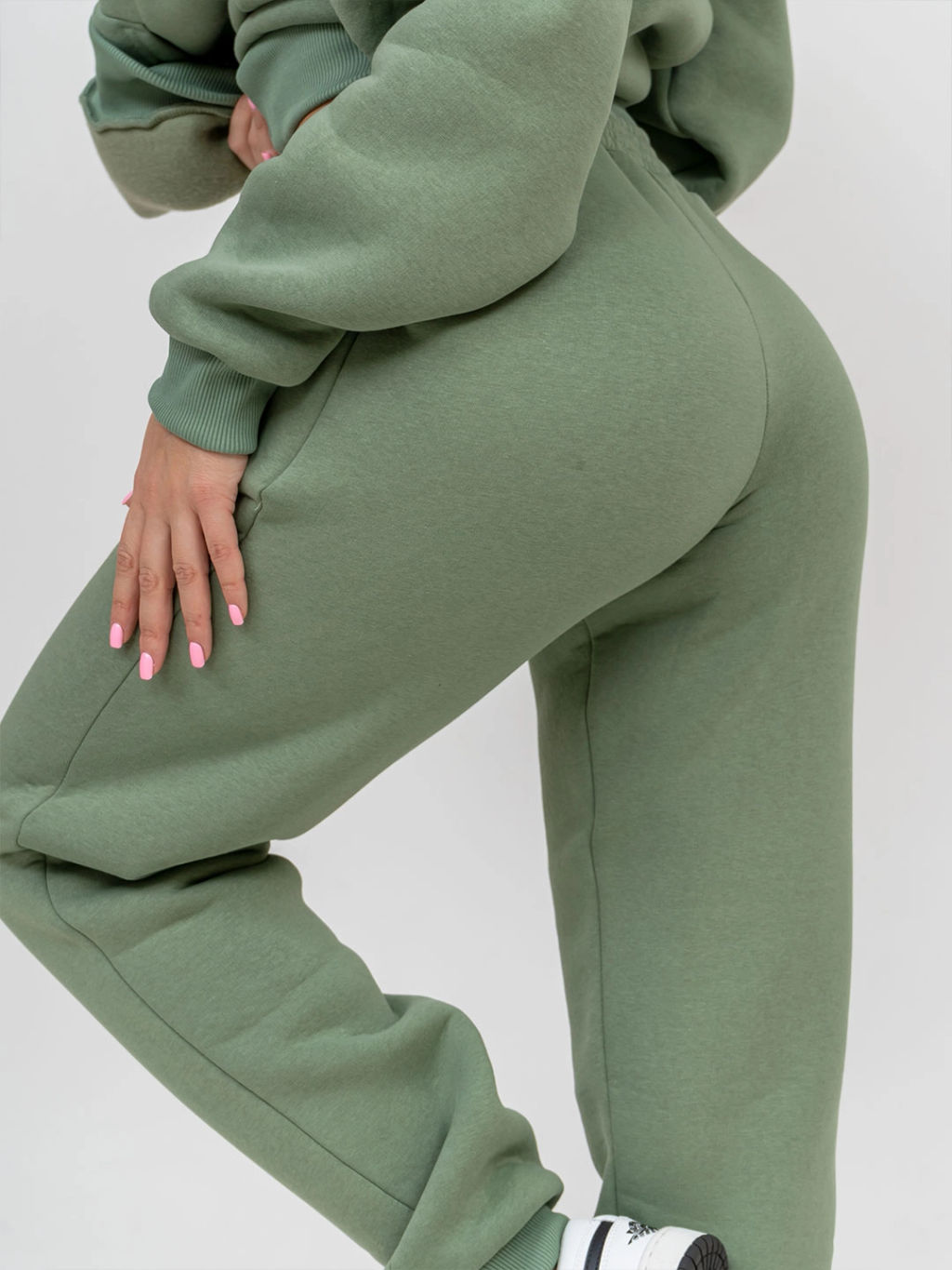 Костюм женский, цвет зеленый