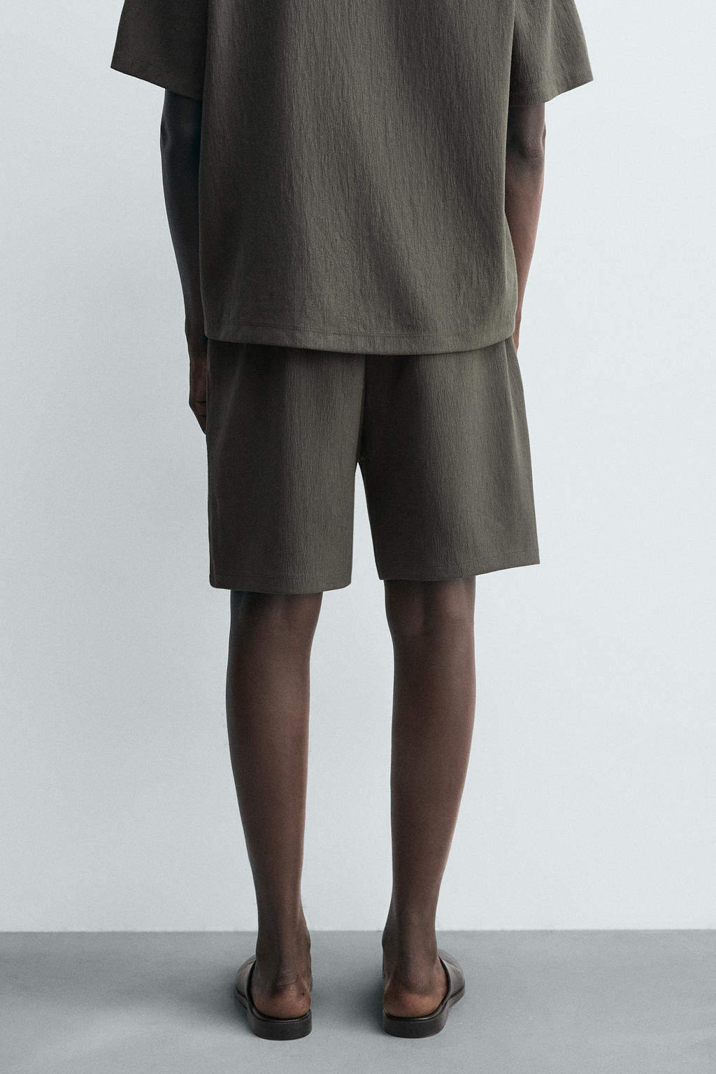 BERMUDA JOGGER ESTRUCTURA / Verdoso - Zara фото 11