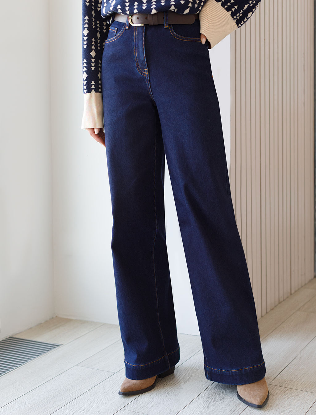 Джинсы-трубы из эластичного денима на флисе - Vilatte фото 2