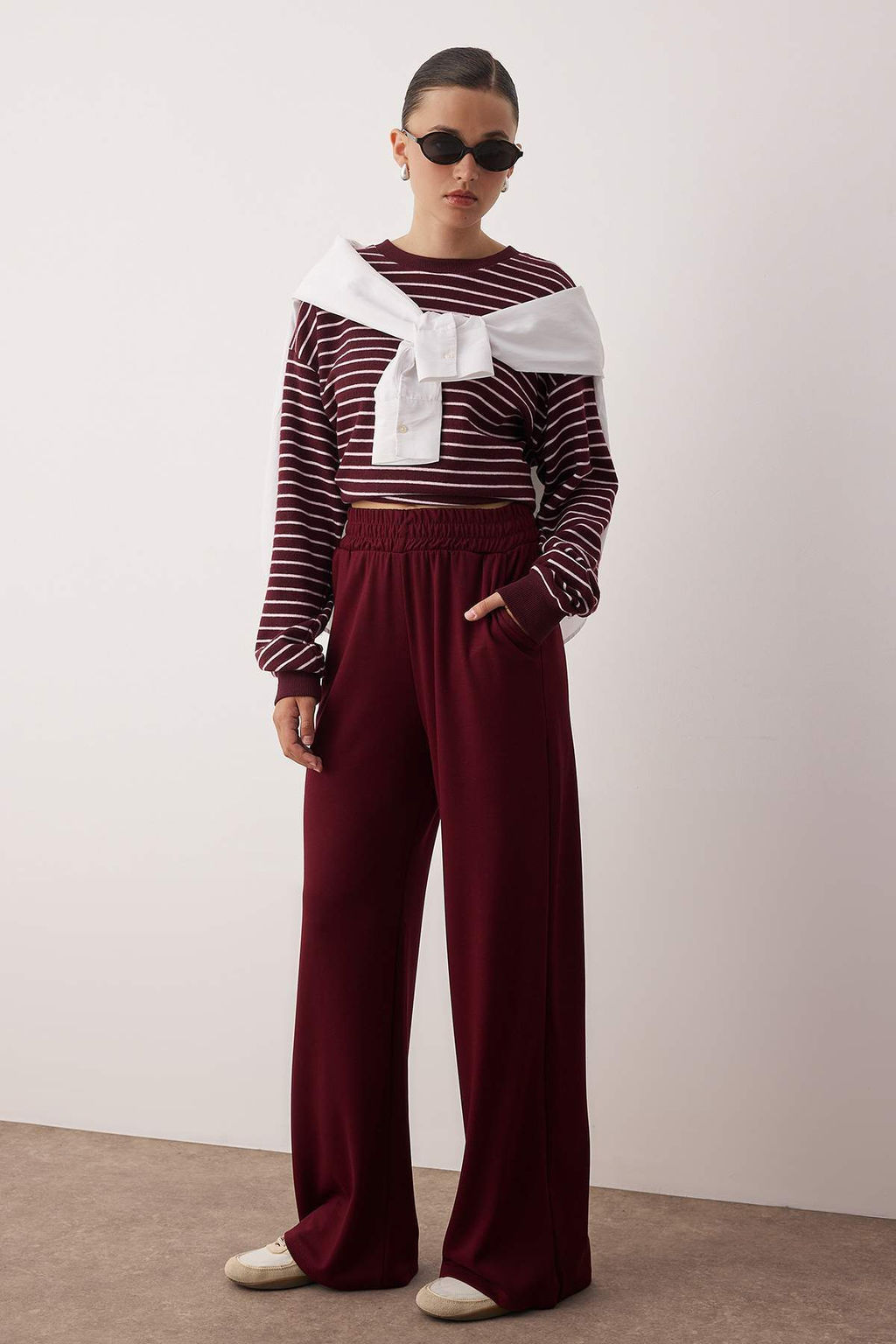 Bordo Premium Yumusak Kumasl? Cepli Wideleg/Rahat Kesim Orme Esofman Alt? Pantolon TWOAW24EA00012