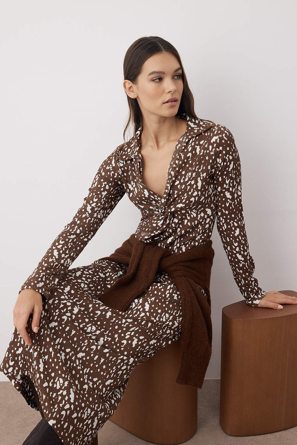 Kahverengi Bask?l? Buzgu / Drape Maxi Orme Elbise TWOAW26EL00194 - Trendyolmilla фото 2