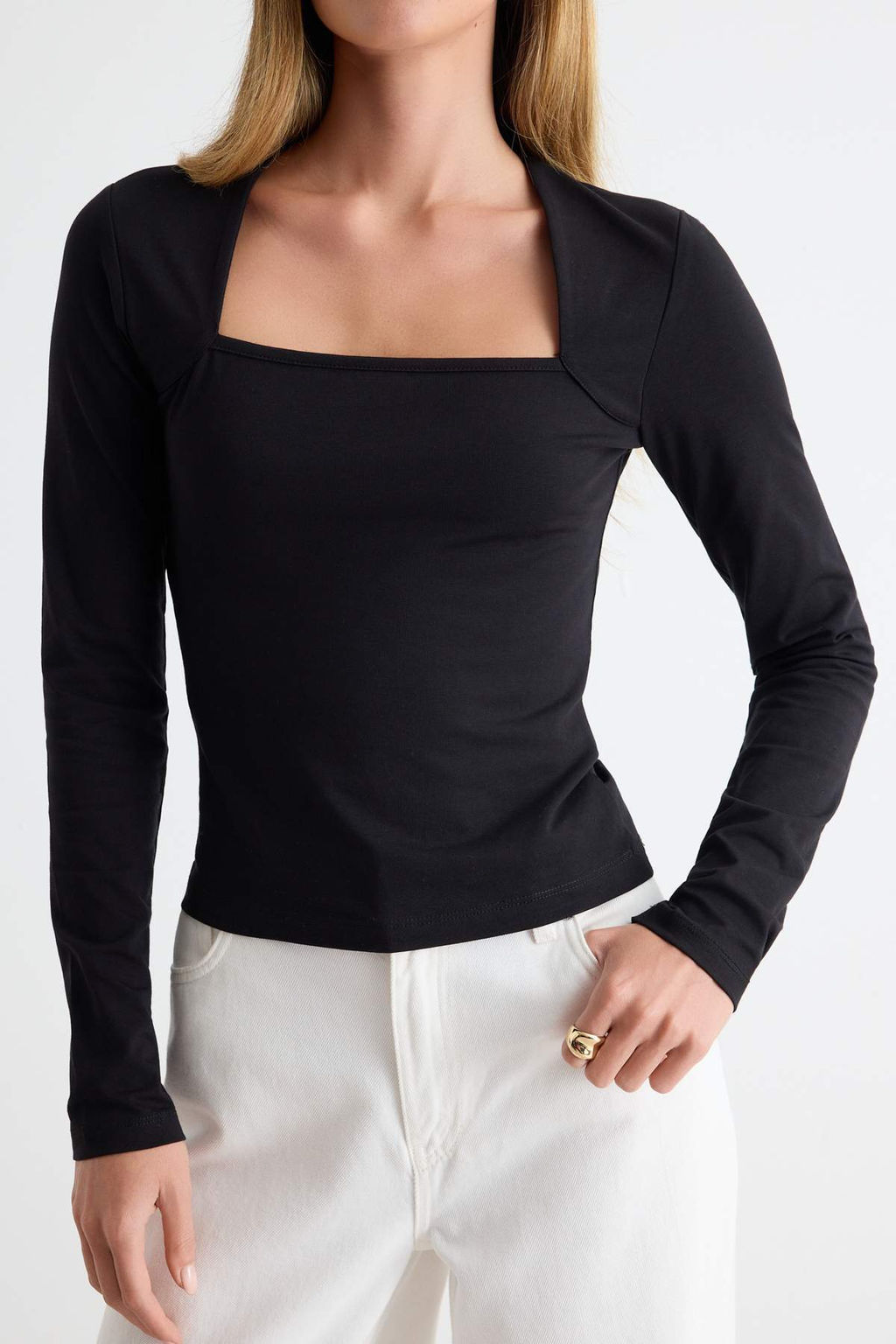 Siyah Pamuklu Esnek Kare Yaka Fitted/V_cuda Oturan Esnek Bluz TWOAW24BZ00165 - Trendyolmilla фото 4