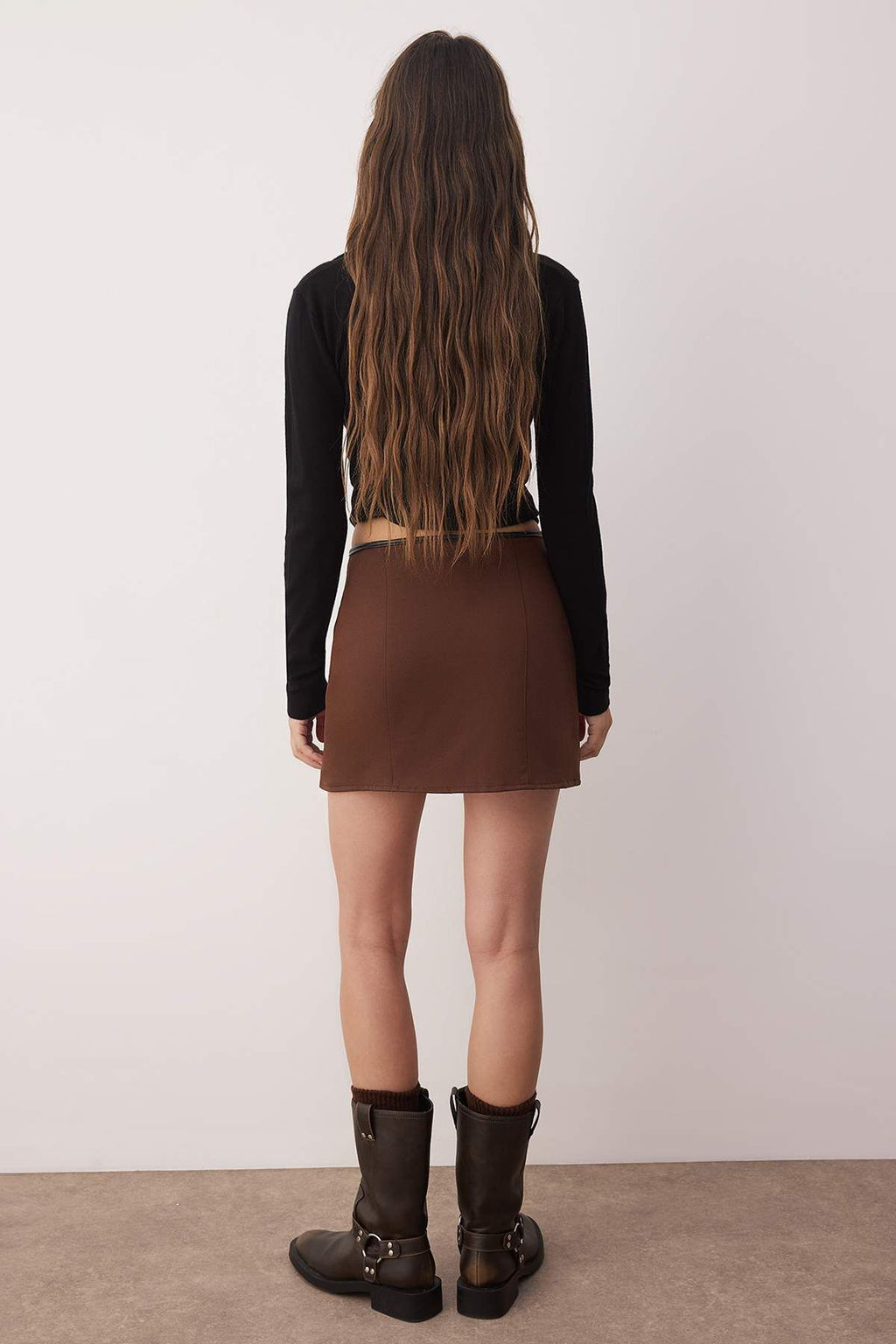 TRENDYOLMILLA Lacivert Kemerli Mini Dokuma Etek Gorunumlu Sort TWOAW25SR00027  фото 3
