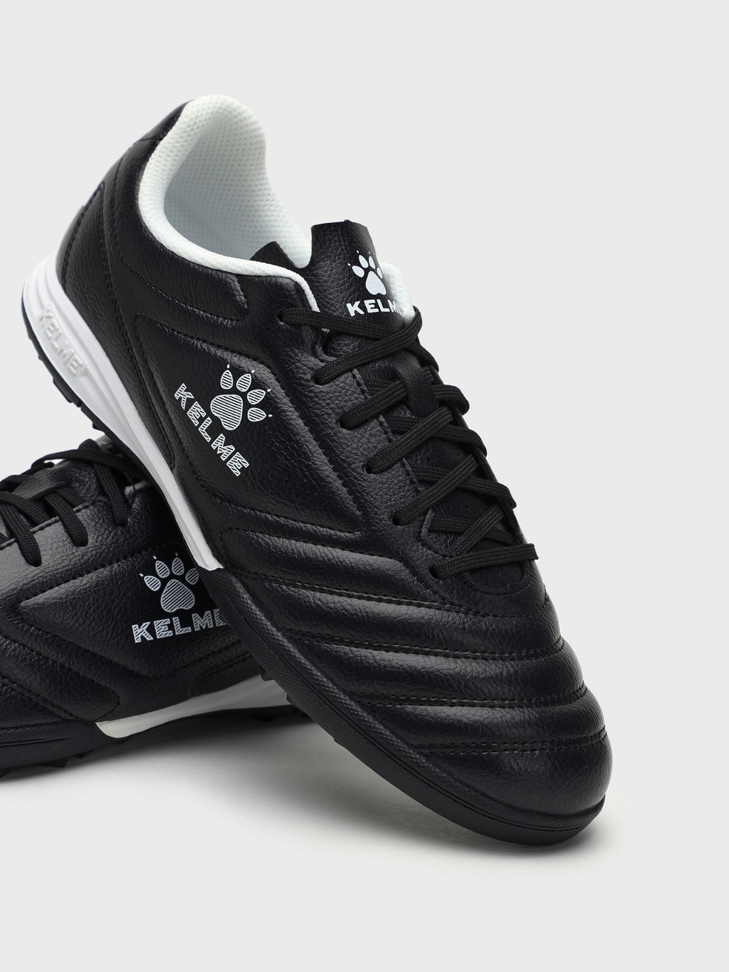 Шиповки KELME Mens Football Shoes (TF) Black