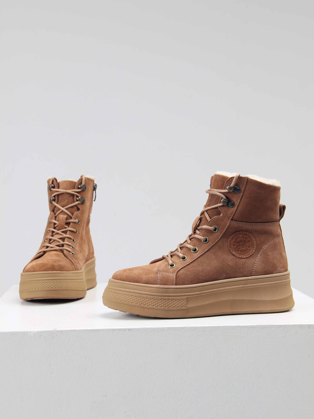 Ботинки 219.warmbr. Светло коричневый/Байка