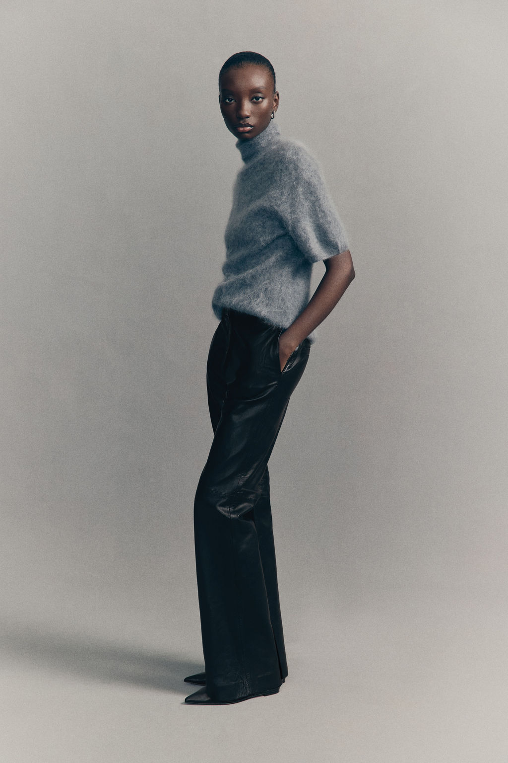 Pantal?n bootcut de piel