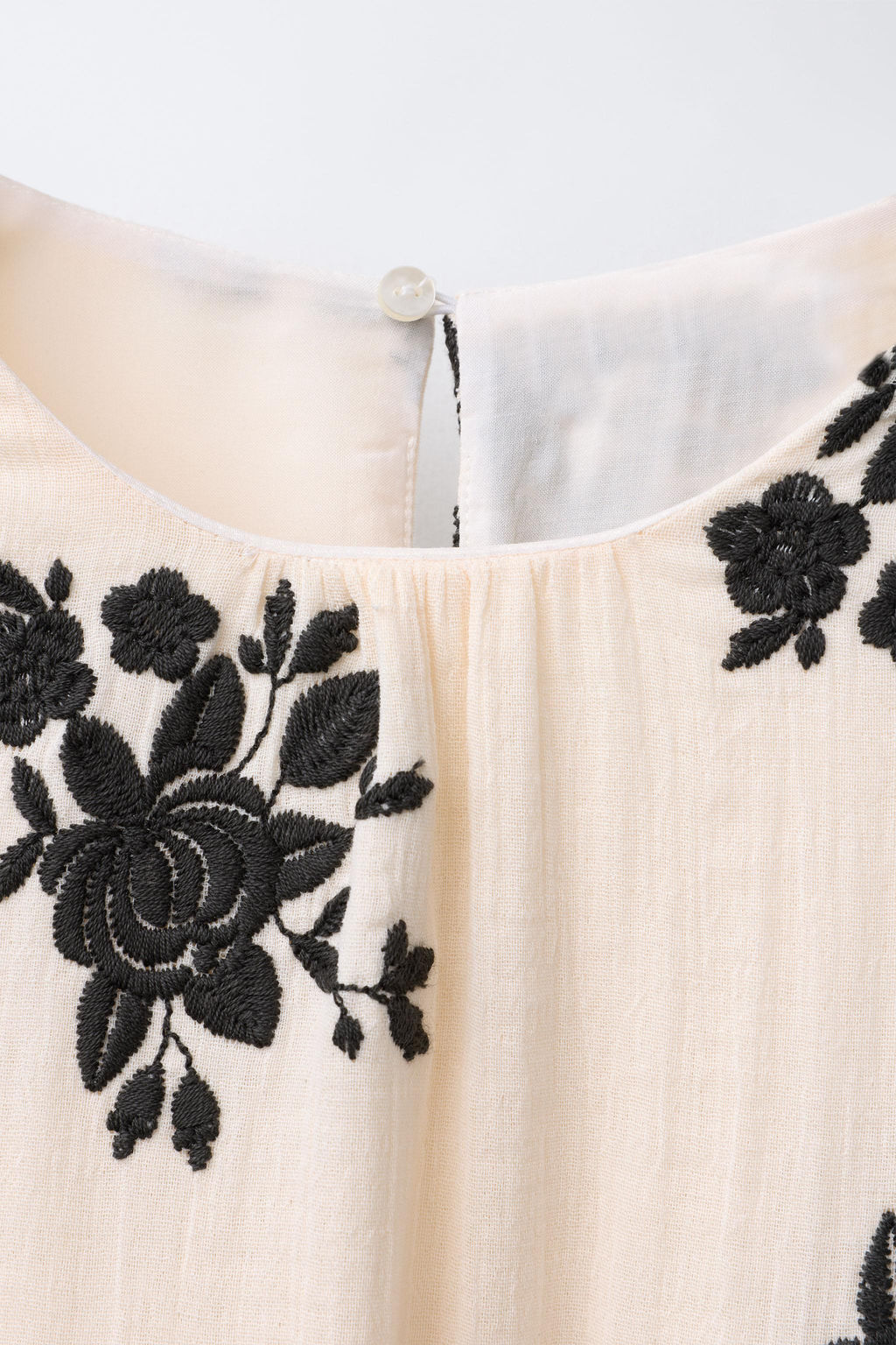 EMBROIDERED FLORAL DRESS - Zara фото 3
