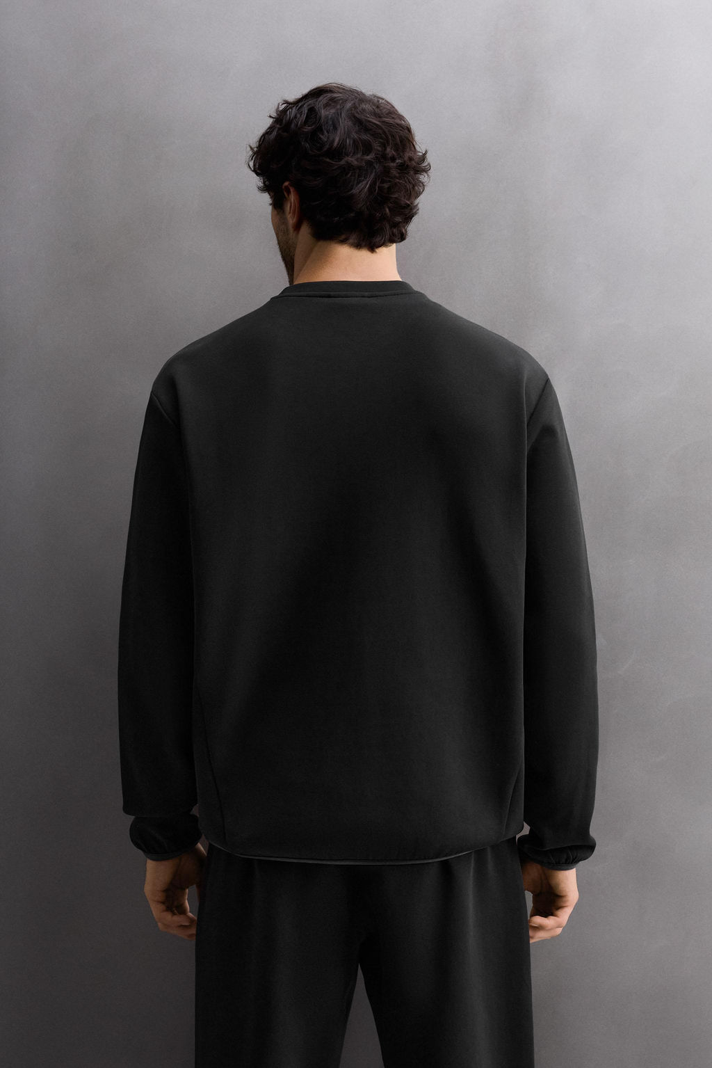 TECHNICAL CREW NECK SWEATSHIRT - Zara фото 3