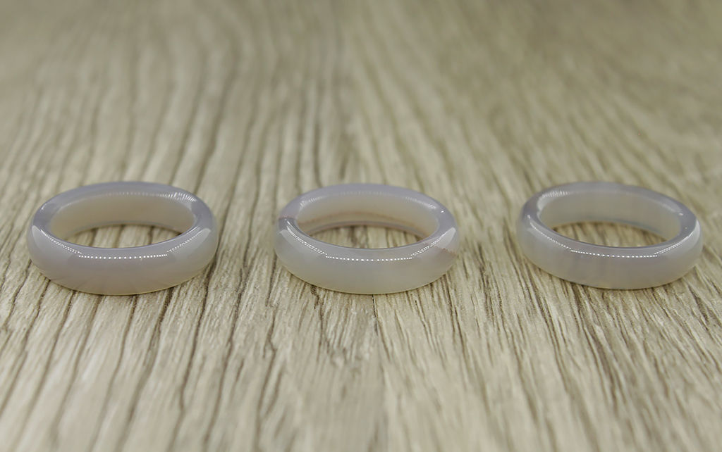 Кольцо агат серый 6мм 17,5 размер