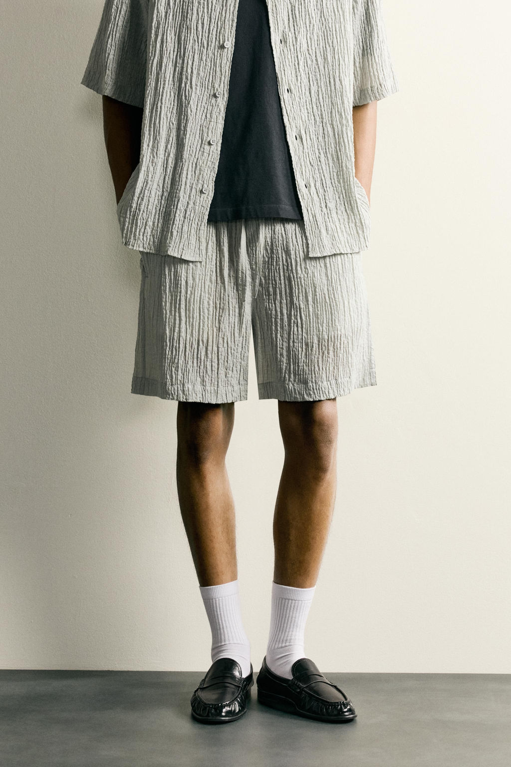 BERMUDA RELAXED FIT RELIEVE / Gris claro - Zara фото 2