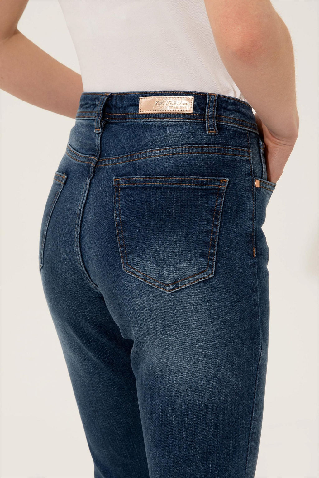 Женские темно-синие джинсовые брюки Неожиданная скидка в корзине - U.s. polo assn фото 7